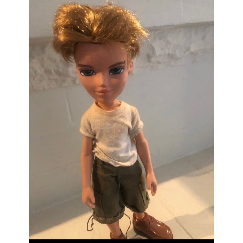 Bratz Boyz Cameron Doll - 2002‎